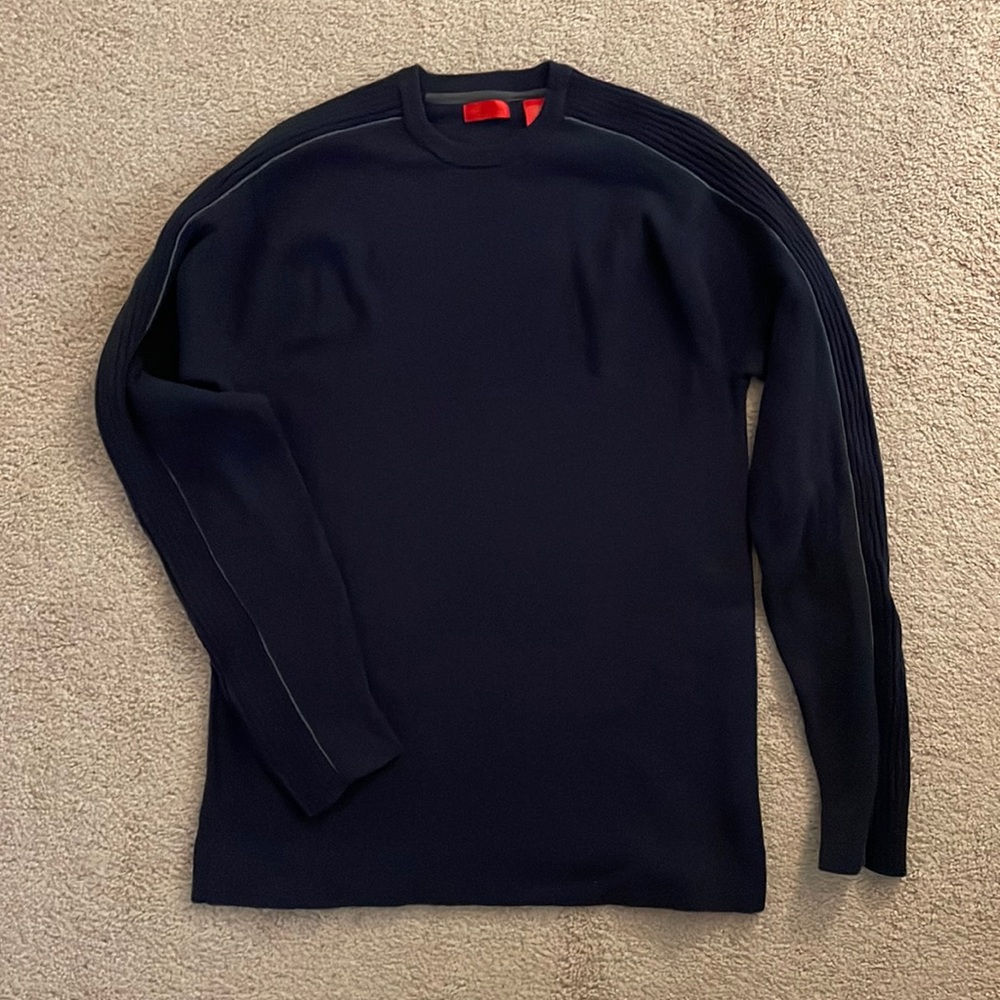 Navy Izod ribbed-sleeve sweater
